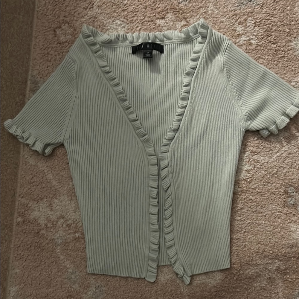 Ruffled Ribbed Short Sleeve Top